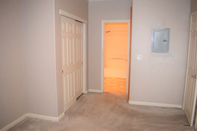 property at 5201 Laguna Oaks Dr
