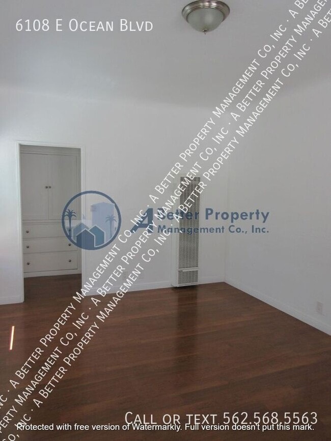 6108 E Ocean Blvd in Long Beach, CA - Building Photo - Building Photo