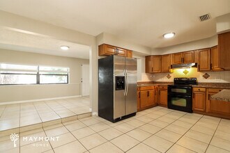 12201 106th St in Largo, FL - Building Photo - Building Photo