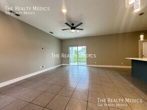 12 Zinnia Ln in Poinciana, FL - Building Photo - Building Photo