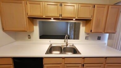 13829 S 42nd Way in Phoenix, AZ - Building Photo - Building Photo