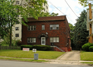 847 5th Ave in Youngstown, OH - Building Photo - Building Photo