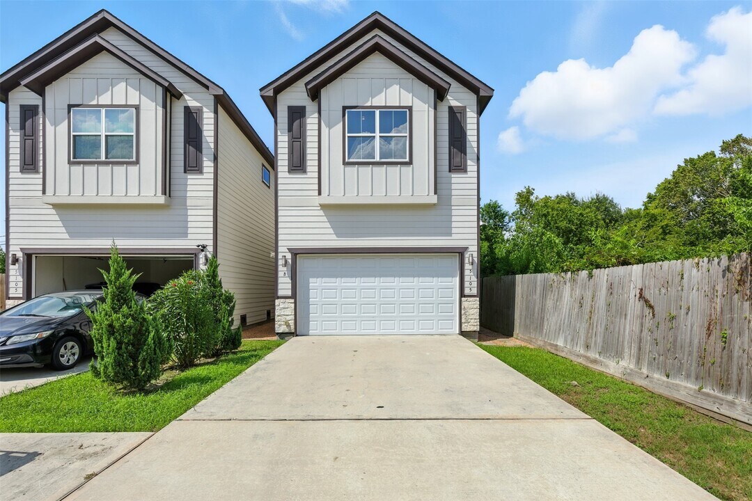 5105 Ricky St in Houston, TX - Foto de edificio