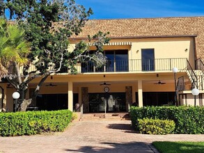 300 Berkley Rd in Hollywood, FL - Building Photo - Building Photo