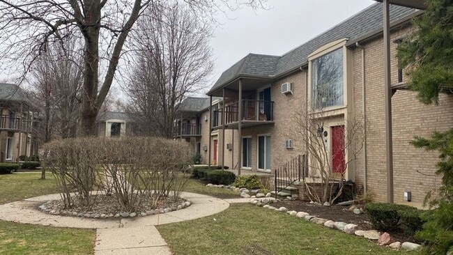 property at 1727 E 14 Mile Rd