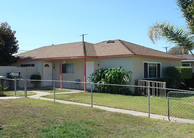 353 N G St in Oxnard, CA - Building Photo - Building Photo