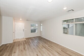 11905 Fairfax Ridge St in Las Vegas, NV - Building Photo - Building Photo