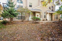 5003 Stonehedge Rd in Edison, NJ - Building Photo - Building Photo