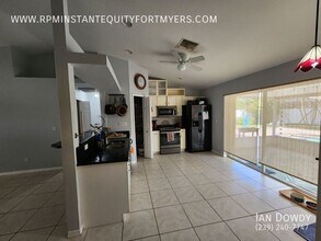 1306 SW 13th Terrace in Cape Coral, FL - Building Photo - Building Photo