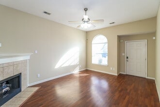 6804 Kamali Ave, Unit 2-209 in Cordova, TN - Building Photo - Building Photo