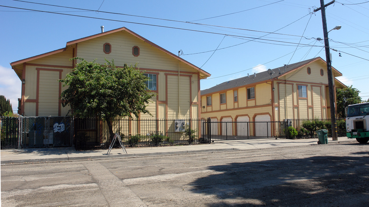 400 20th St in Richmond, CA - Foto de edificio