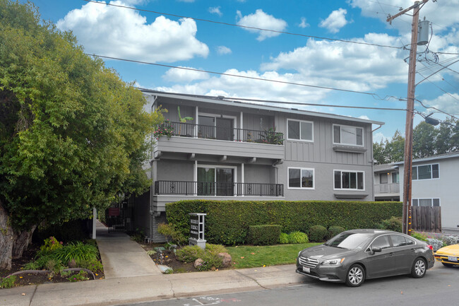 Merrilee Terrace Apartments in Palo Alto, CA - Building Photo - Building Photo