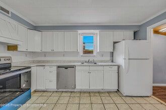 7 Plum Pl in Scranton, PA - Building Photo - Building Photo