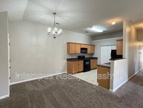 553 Rose Cottage Cir in Gallatin, TN - Building Photo - Building Photo