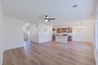 103 Hendrix Rd in Carencro, LA - Building Photo - Building Photo