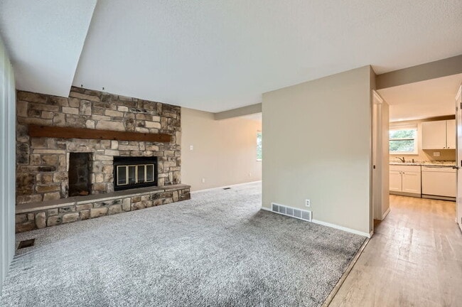 property at 1025 Moorings Dr