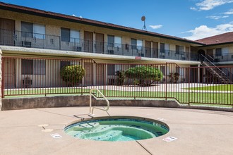 Siegel Suites Tucson in Tucson, AZ - Building Photo - Building Photo