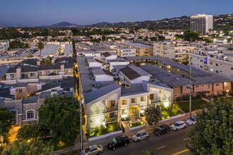 Kester Ave. in Sherman Oaks, CA - Building Photo - Building Photo