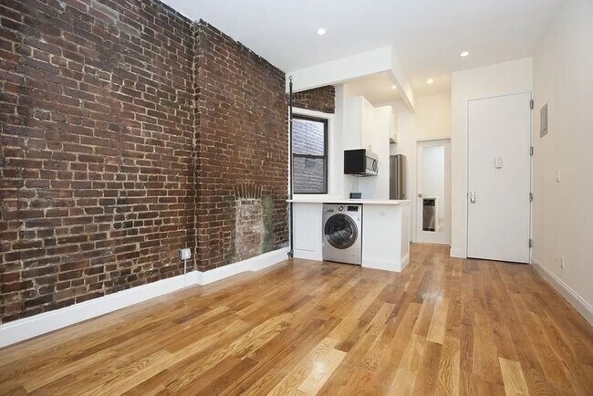 53 Ludlow St-Unit -10 in New York, NY - Building Photo - Building Photo