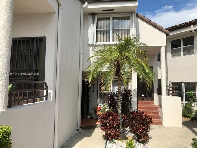 11165 NW 7th St in Miami, FL - Building Photo - Building Photo