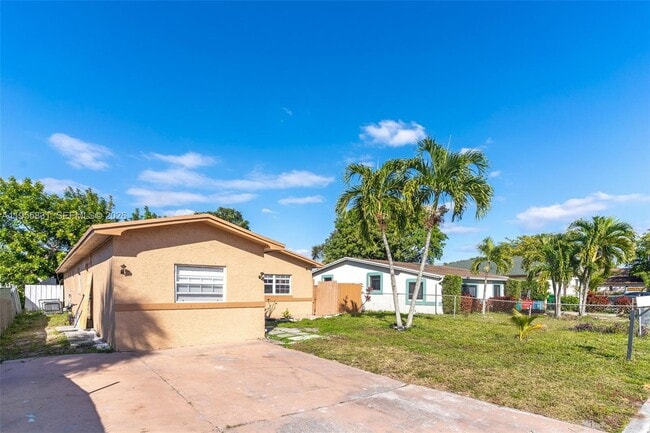 2921 NW 6th Ct in Fort Lauderdale, FL - Building Photo - Building Photo