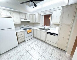 403 NW 68th Ave in Plantation, FL - Building Photo