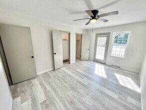 266 Fleming Rd, Unit A in Charleston, SC - Building Photo - Building Photo