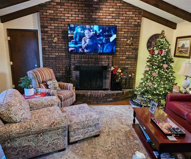 3104 Rimrock Dr in Lawrence, KS - Foto de edificio - Building Photo