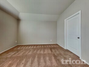 125 Moonrise Dr, Unit 118 in San Marcos, TX - Building Photo - Building Photo