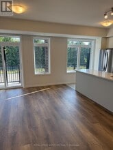 46 Thatcher Dr in Guelph, ON - Building Photo - Building Photo