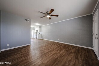 2226 W Heatherbrae Dr in Phoenix, AZ - Building Photo - Building Photo