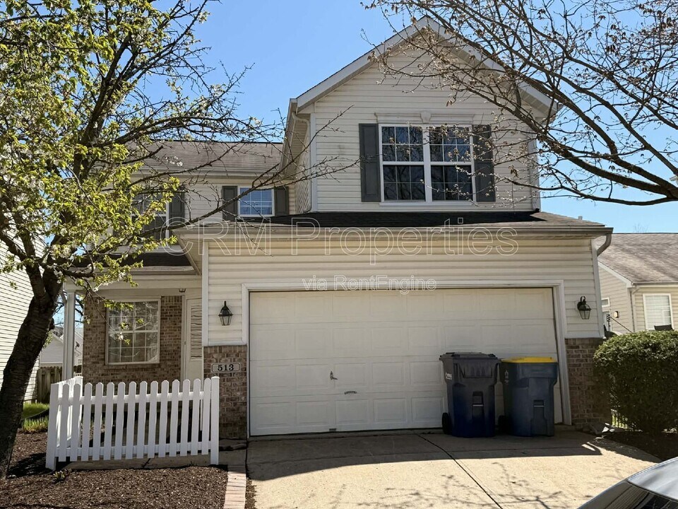 513 Aberdeen St in Carmel, IN - Building Photo