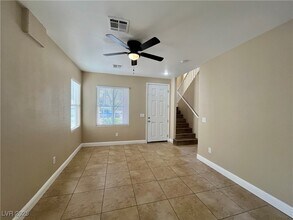 2523 N Madre Grande St in Las Vegas, NV - Building Photo - Building Photo