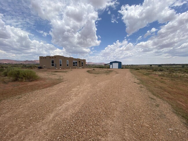 2255 S Hopi Dr in Kanab, UT - Building Photo - Building Photo
