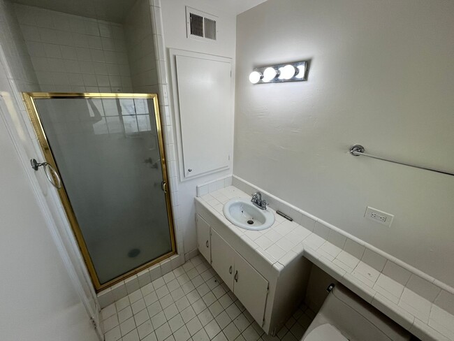 5104 Atlanta Way in Sacramento, CA - Building Photo - Building Photo