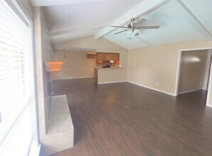 430 Breeze Park Dr in Houston, TX - Building Photo - Building Photo