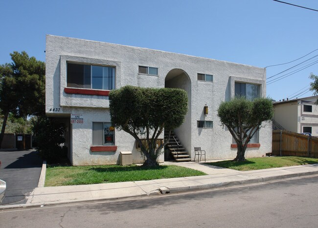 4437 ROSEBUD Ln in La Mesa, CA - Building Photo - Building Photo