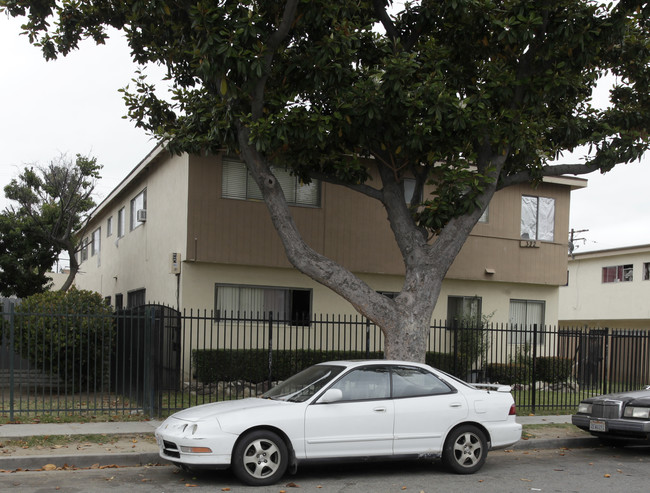 322 N Bush St in Anaheim, CA - Building Photo - Building Photo