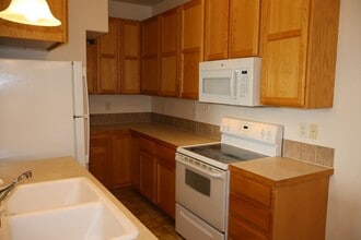 355 Buffalo Dr in Windsor, CO - Building Photo - Building Photo