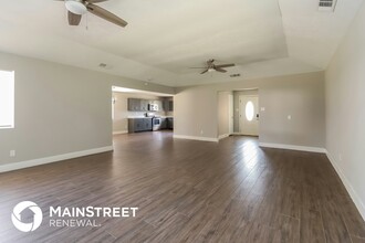 2662 S Woodloch St in Conroe, TX - Building Photo - Building Photo