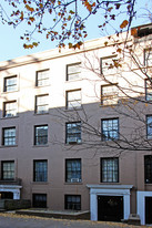 142 Henry St Apartments