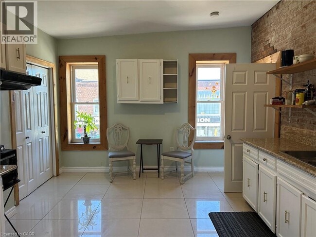 5 Colborne St S in Simcoe, ON - Building Photo - Building Photo