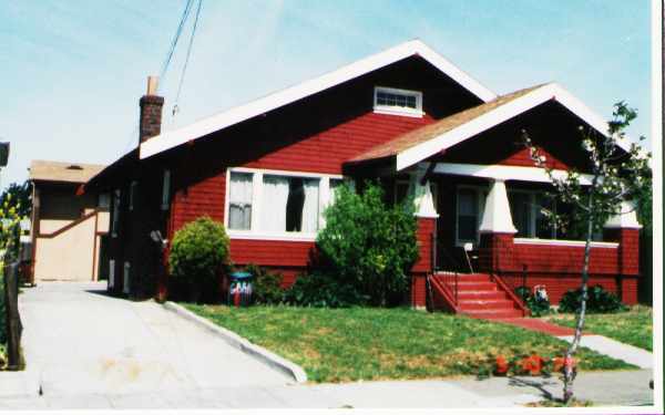 2637 Grand Vista Ave in Oakland, CA - Foto de edificio - Building Photo