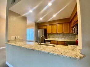 275 Norris Canyon Terrace in San Ramon, CA - Building Photo - Building Photo