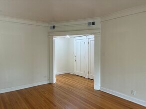 6142 S Rhodes Ave in Chicago, IL - Building Photo - Building Photo