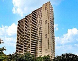 14 Greenway Plz, Unit 23N in Houston, TX - Building Photo