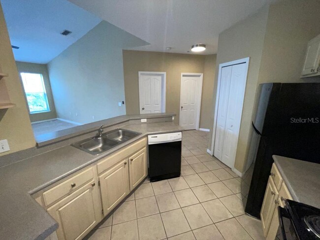 1225 Lake Shadow Cir in Maitland, FL - Building Photo - Building Photo