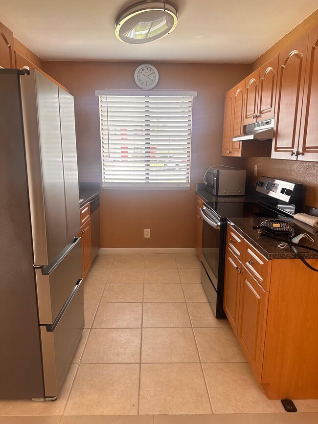 property at 700 Nottingham Cir