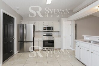 12924 Silver Springs Dr N in Jacksonville, FL - Building Photo - Building Photo