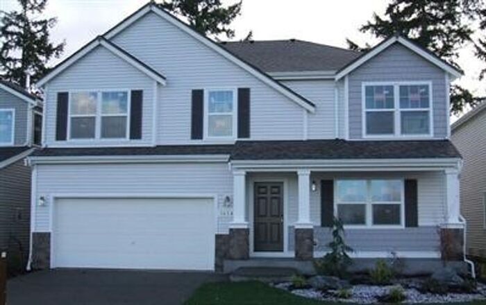 1614 182nd St E in Spanaway, WA - Building Photo